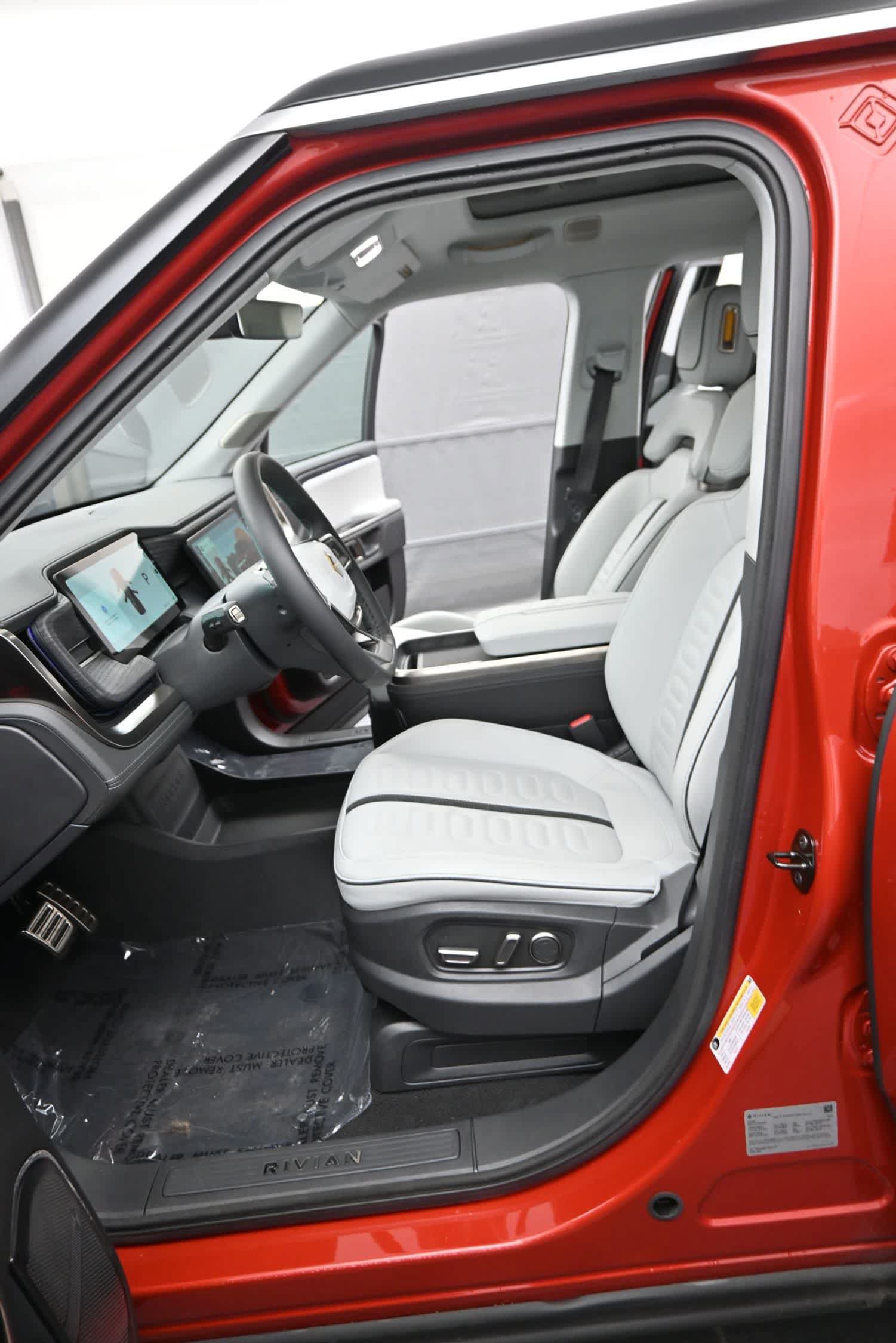 Used 2023 Rivian R1S Adventure Quad AWD/4WD image 16