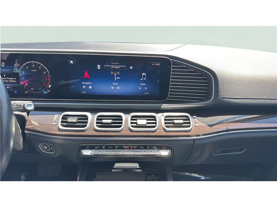 Used 2024 Mercedes-Benz GLS 450 4MATIC image 26