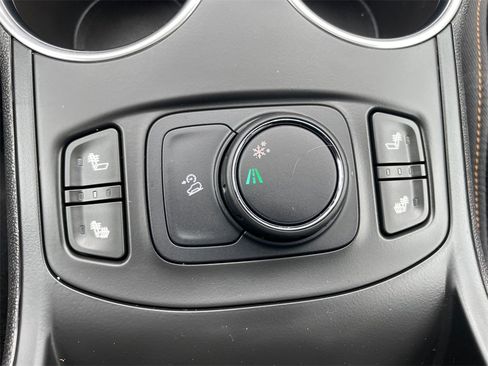 Used 2018 GMC Terrain SLT w/ Preferred Package image 16