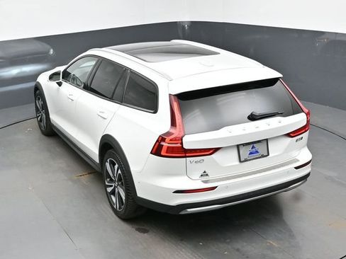 Used 2023 Volvo V60 B5 Cross Country Plus w/ Climate Package image 48