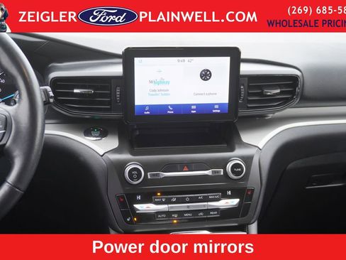 Used 2020 Ford Explorer XLT w/ Comfort Package image 16