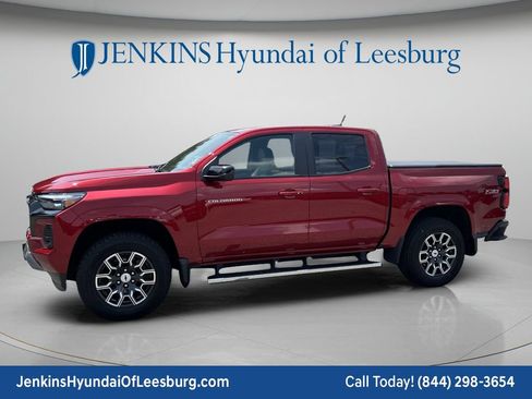 Used 2023 Chevrolet Colorado Z71 w/ Z71 Convenience Package 2 AWD/4WD image 10