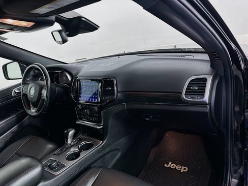 Used 2020 Jeep Grand Cherokee Limited AWD/4WD image 30