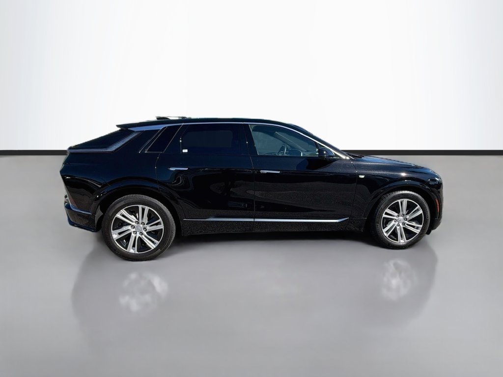 Used 2024 Cadillac Lyriq Tech w/ Driver Assist Package RWD image 4