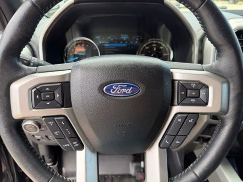Used 2020 Ford F150 Lariat w/ Equipment Group 502A Luxury AWD/4WD image 14