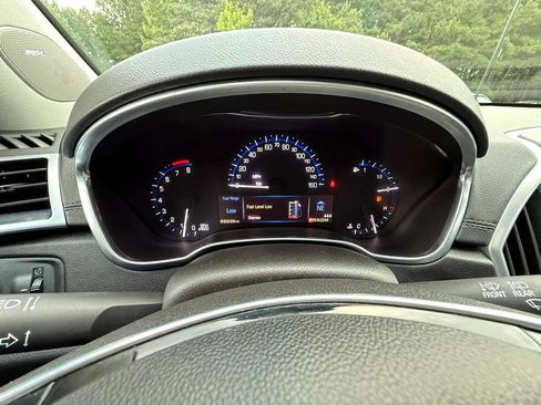 Used 2016 Cadillac SRX Luxury image 17