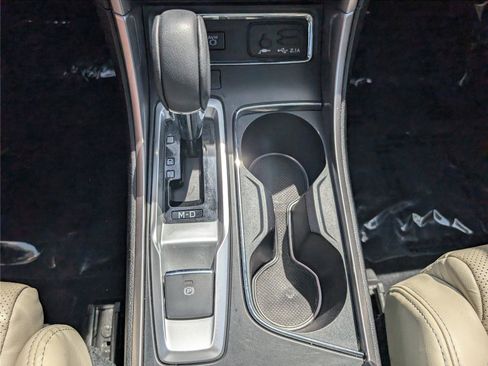 Used 2022 Subaru Ascent Limited w/ Technology Package AWD/4WD image 28