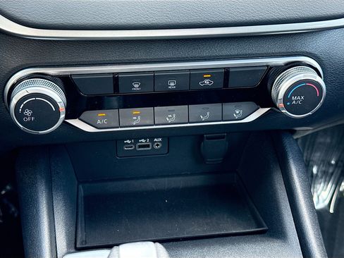 Used 2019 Nissan Altima 2.5 S AWD/4WD image 32