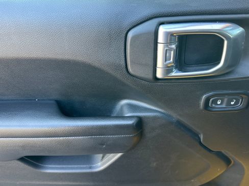 Certified 2021 Jeep Wrangler Unlimited Sport image 11