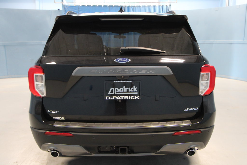 Used 2024 Ford Explorer XLT w/ Equipment Group 202A AWD/4WD image 33