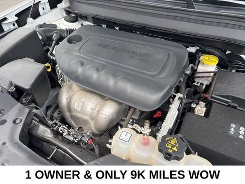 Used 2020 Jeep Cherokee Latitude Plus AWD/4WD image 25