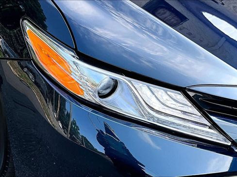 Certified 2018 Toyota Camry XLE w/ Audio Package FWD image 28