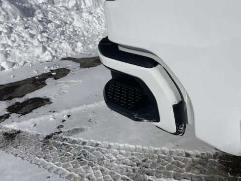 Certified 2020 GMC Sierra 1500 AT4 w/ Off-Road Performance Package image 21