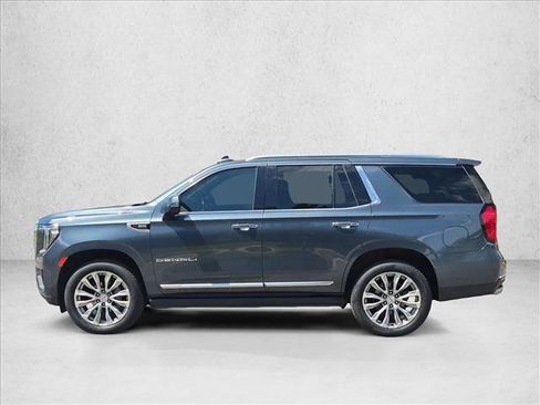 Used 2021 GMC Yukon Denali w/ Denali Premium Package AWD/4WD image 9