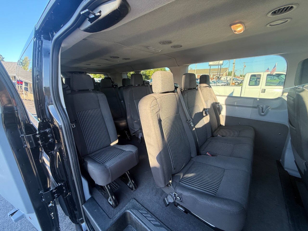 Used 2018 Ford Transit 350 XL RWD image 10