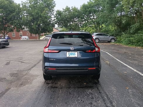 Used 2025 Honda CR-V EX-L image 4