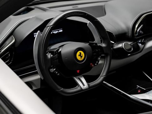 Used 2025 Ferrari Purosangue AWD/4WD image 16