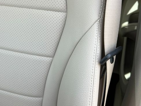 Certified 2022 Mercedes-Benz GLC 300 4MATIC image 13