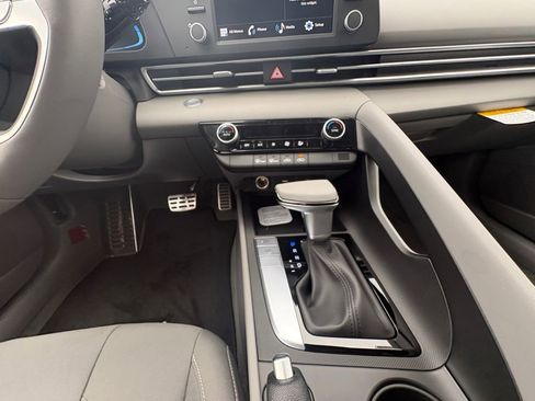 New 2026 Hyundai Elantra Sport FWD image 11