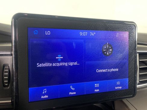 Used 2023 Ford Explorer XLT w/ Equipment Group 202A AWD/4WD image 3