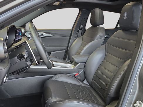 Used 2024 Alfa Romeo Tonale Veloce image 11