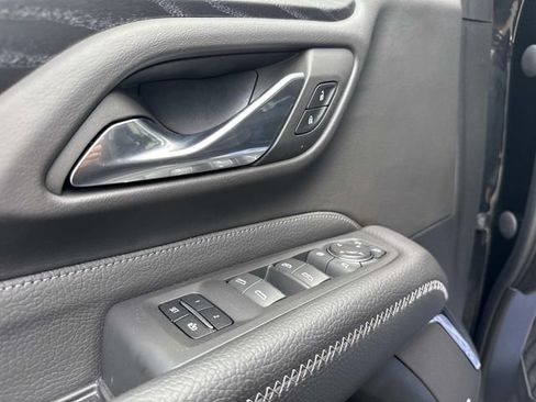 Used 2023 GMC Yukon Denali w/ Advanced Technology Package AWD/4WD image 47