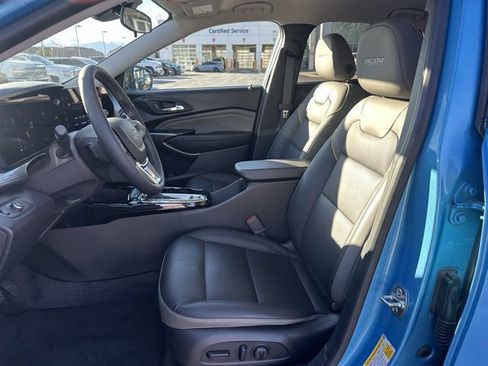 Certified 2025 Chevrolet Trax ACTIV w/ Driver Confidence Package image 2