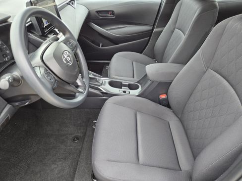 Used 2024 Toyota Corolla LE FWD image 9