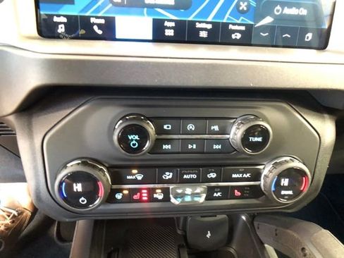 New 2026 Ford Bronco Outer Banks w/ Sasquatch Package image 18