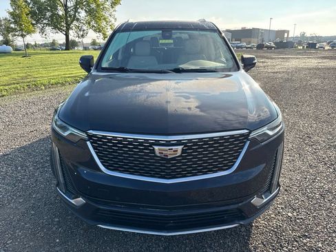 Used 2021 Cadillac XT6 Premium Luxury AWD/4WD image 2