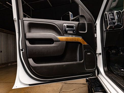 Used 2018 Chevrolet Silverado 3500 LTZ w/ Duramax Plus Package image 28