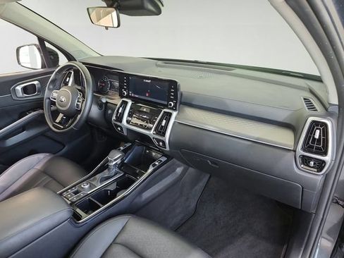 Certified 2021 Kia Sorento SX FWD image 25