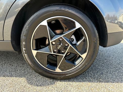 Used 2024 Kia Soul EX image 19