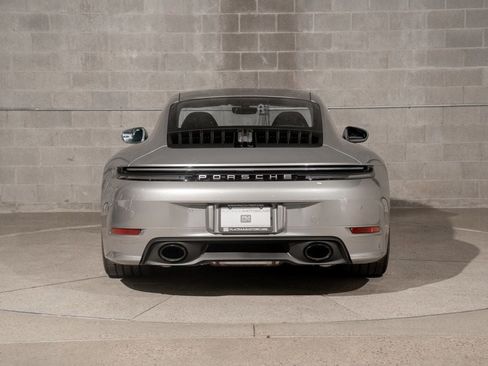 Used 2025 Porsche 911 Carrera T RWD image 7