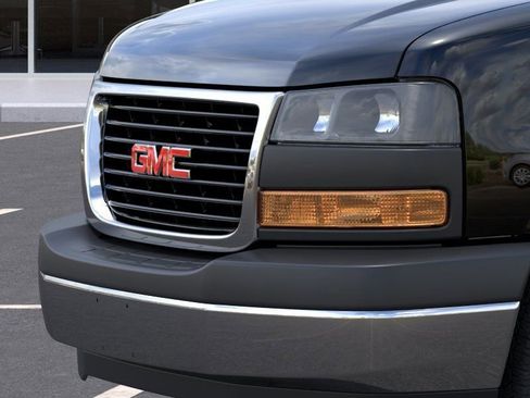 New 2026 GMC Savana 3500 Extended RWD image 19