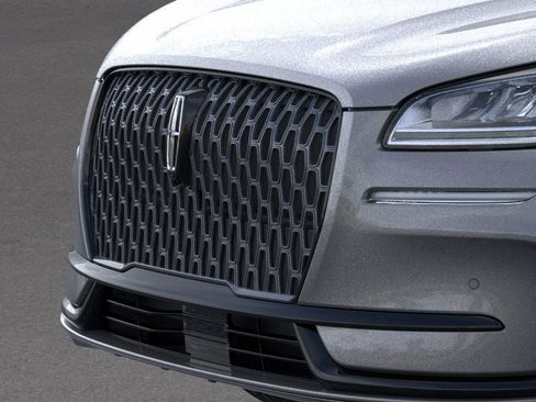 New 2026 Lincoln Corsair Premiere image 17
