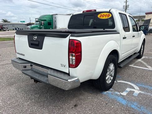 Used 2019 Nissan Frontier SV RWD image 3