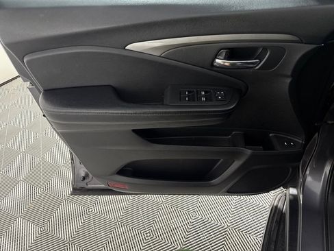 Used 2016 Honda Pilot EX-L image 9