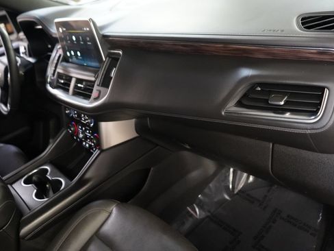 Used 2022 Chevrolet Tahoe LT w/ Luxury Package AWD/4WD image 20