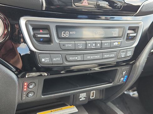 Used 2023 Honda Passport Elite image 17