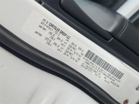 Used 2014 Jeep Grand Cherokee Laredo w/ Security & Convenience Group image 33