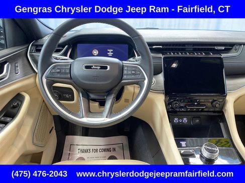Certified 2024 Jeep Grand Cherokee L Limited AWD/4WD image 33