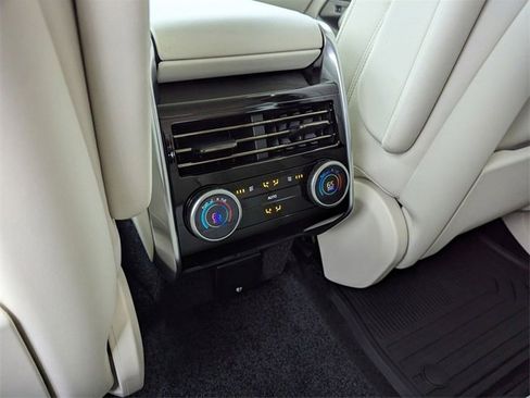 New 2025 Land Rover Range Rover SE image 13