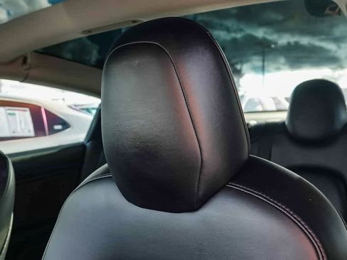 Used 2018 Tesla Model 3 Long Range image 25