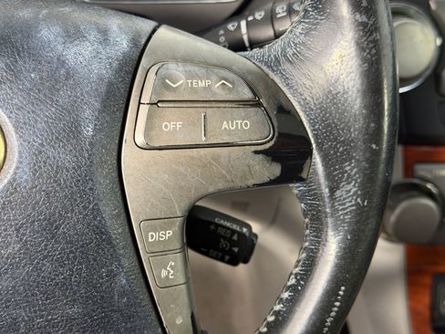 Used 2010 Toyota Highlander Limited FWD image 25