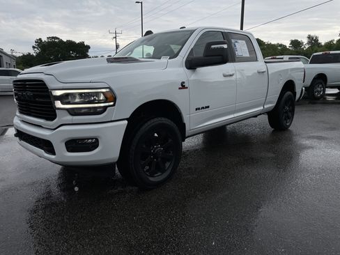 Used 2023 RAM 2500 Laramie AWD/4WD image 4