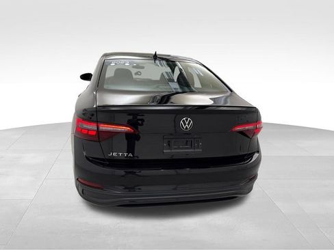Used 2023 Volkswagen Jetta S FWD image 4