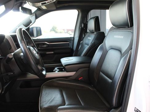 Used 2022 RAM 1500 Laramie AWD/4WD image 40