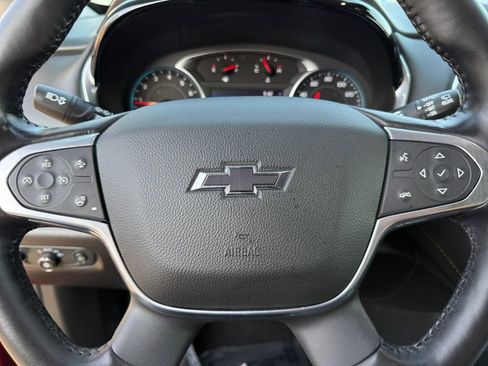 Used 2021 Chevrolet Traverse RS image 21