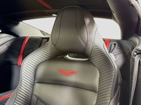 Used 2023 Aston Martin DBS Coupe RWD image 21